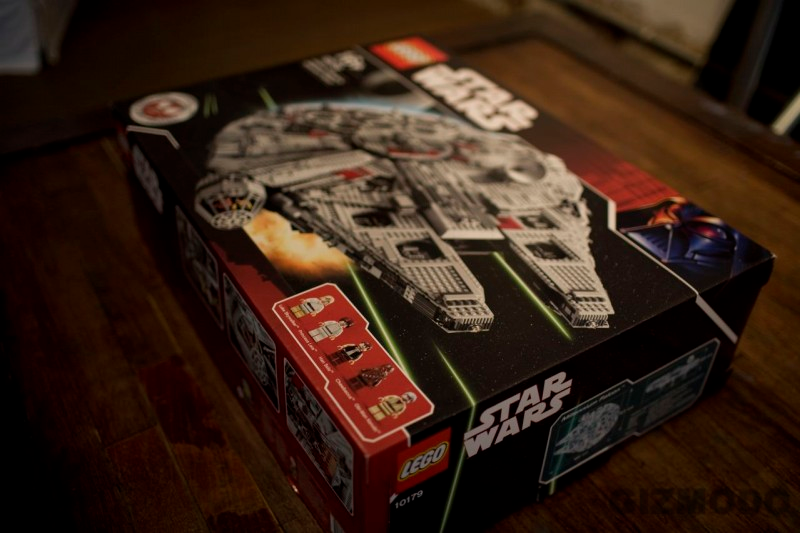 Illustration for article titled LEGO's Ultimate Collectors Millennium Falcon Unboxed, Now Shipping with 4-pound Manual